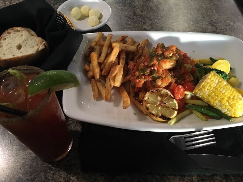 サーモンとコーンとポテト