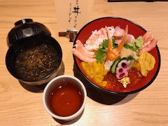 うに・かに・いくら3種盛りどんぶり のどぐろトッピング