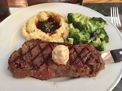 ニューヨークストリップステーキ